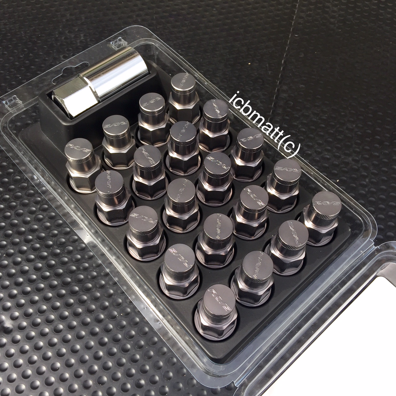 thumbnail image 2 of 20X Black Anodized Racing Rim Open End Wheel Lug Nuts + Adapter Key - M12x1.5 50mm 2 of 4